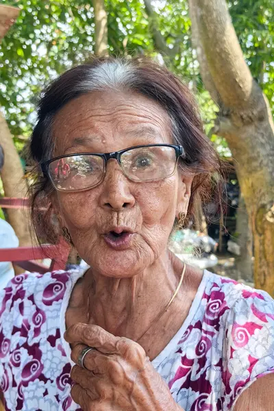 Message vidéo de Mamie Jeanne