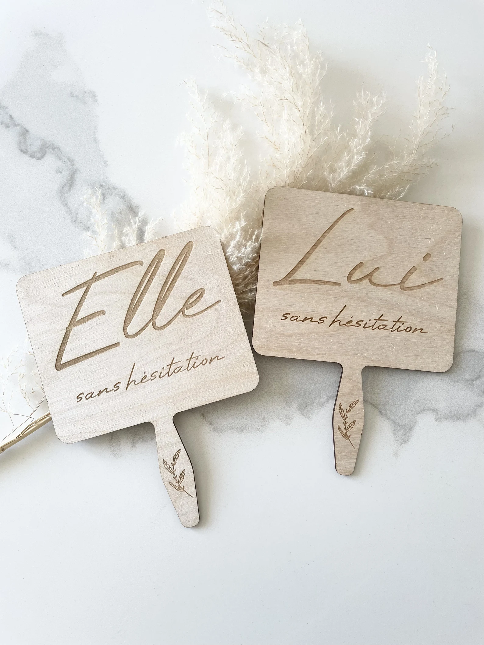 Pancartes Elle et Lui achetables sur Etsy